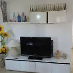 Cerca De La Playa *