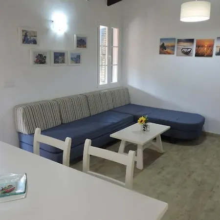 Cerca De La Playa Cala'N Bosch (Menorca)